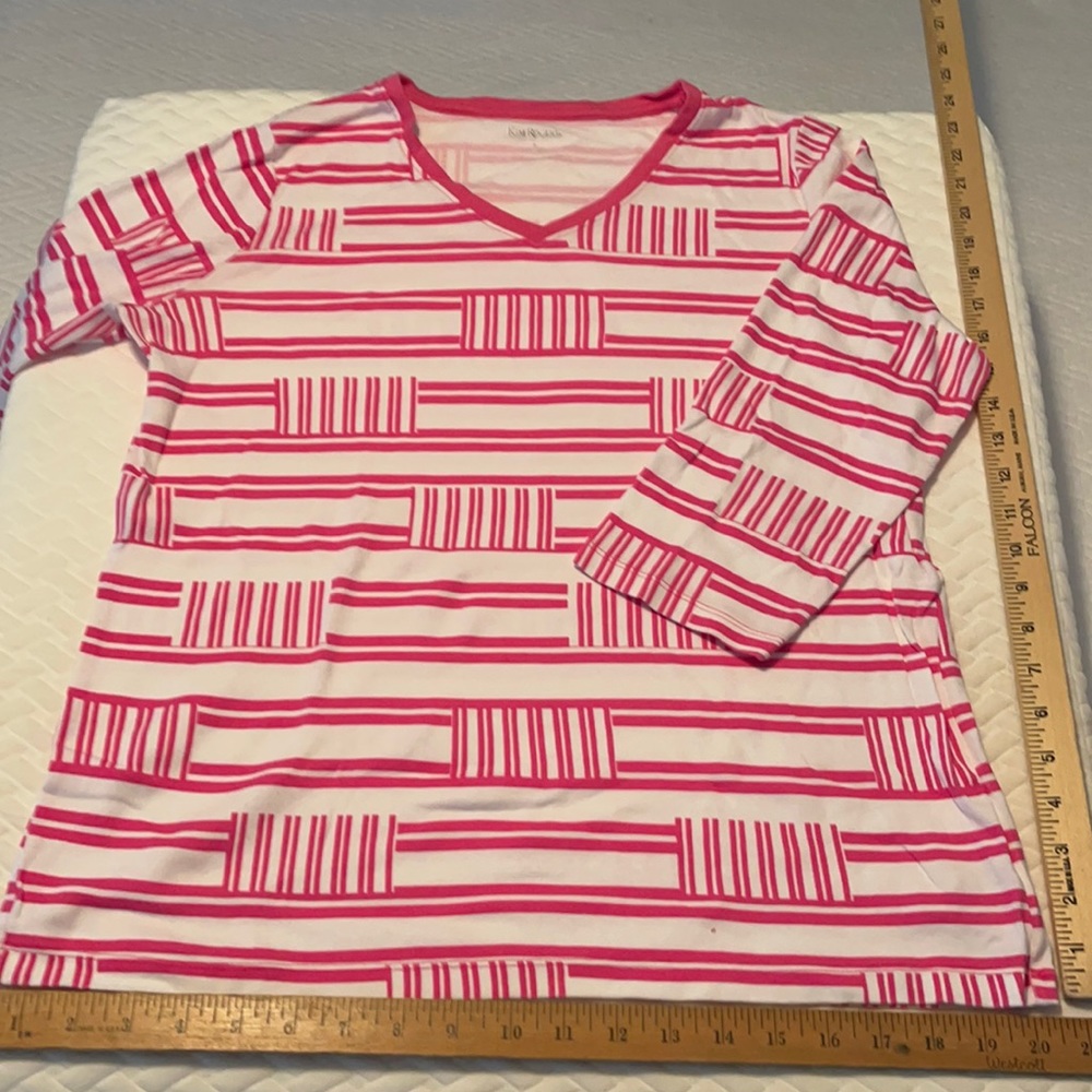 Large NWOT 3/4 sleeve top Kim Rogers brand